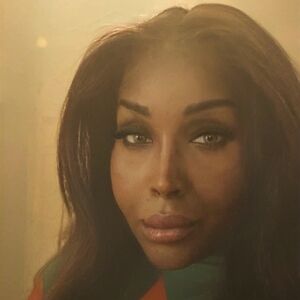 Meet your Posher, Eleece